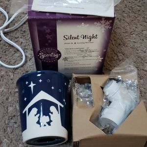 Scentsy Silent Night Plug-In